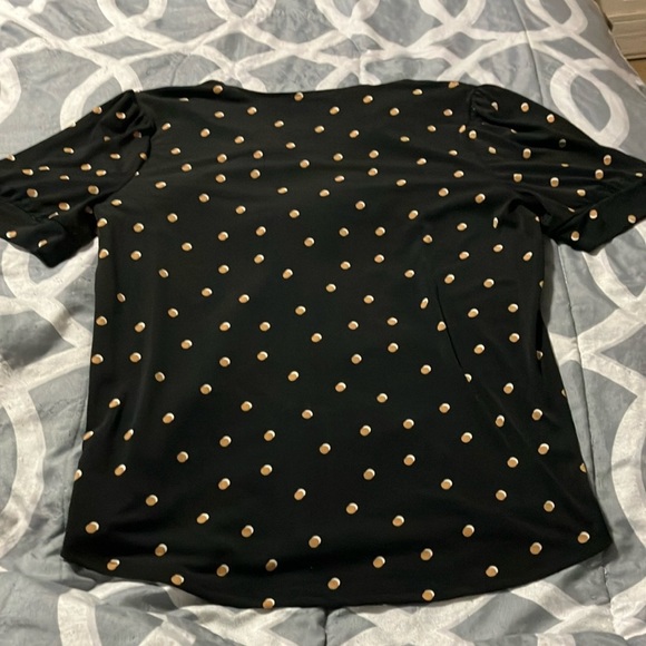 Adrianna Papell Black and Gold Short Sleeve Blouse - Picture 5 of 5
